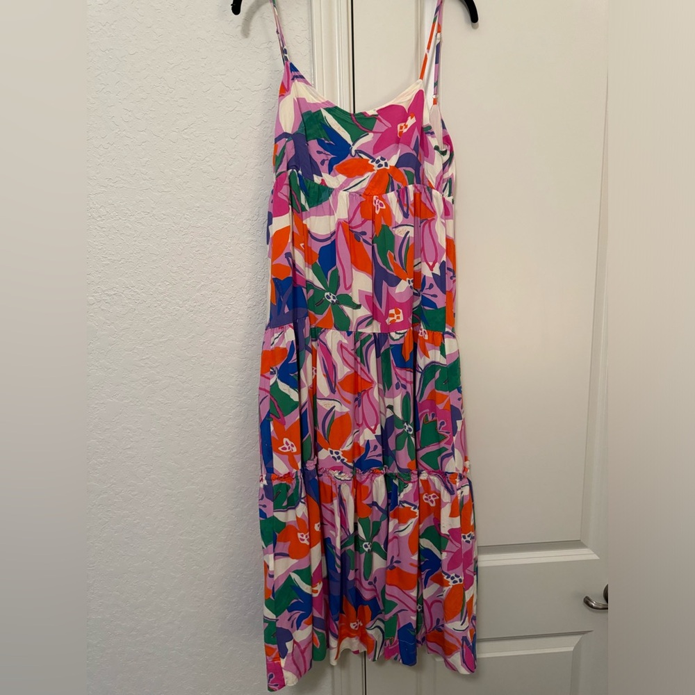 Storia floral summer dress midi size medium perfect for beach vacations